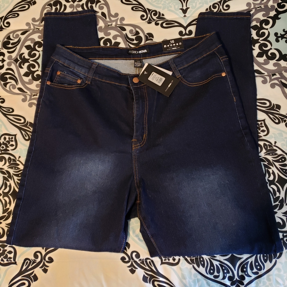 Fashion Nova High Rise Jean's Dark Wash Size 16 +